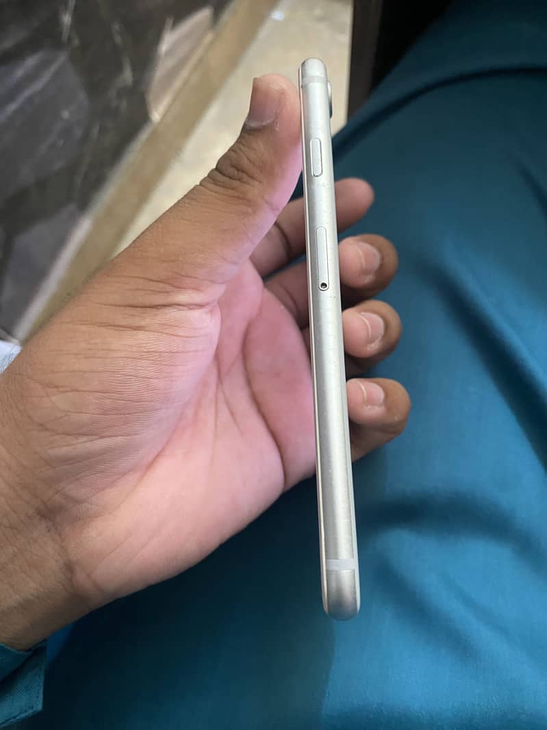 Apple iPhone 8 2