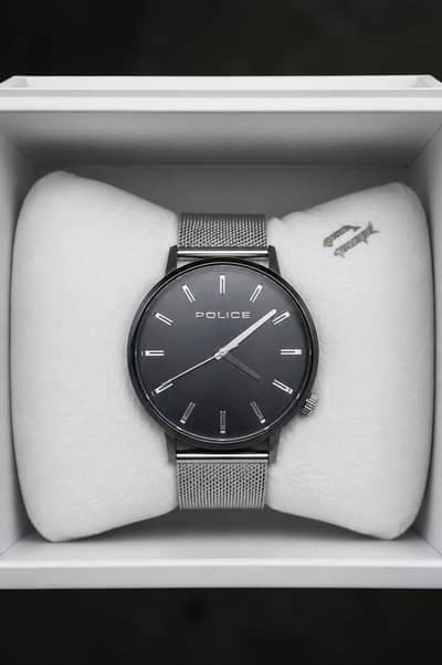 POLICE Men’s Premium Silver Mesh Strap Watch – Black Dial3