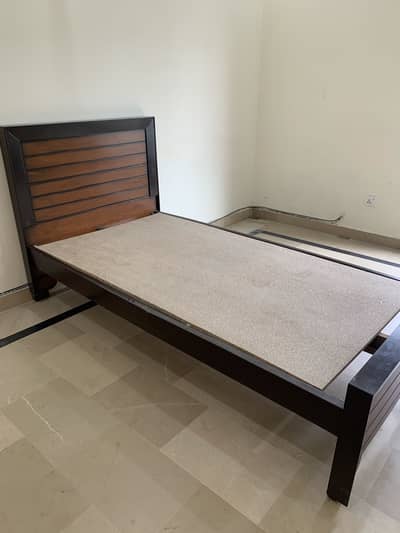 Single Bed Without Mattress.
