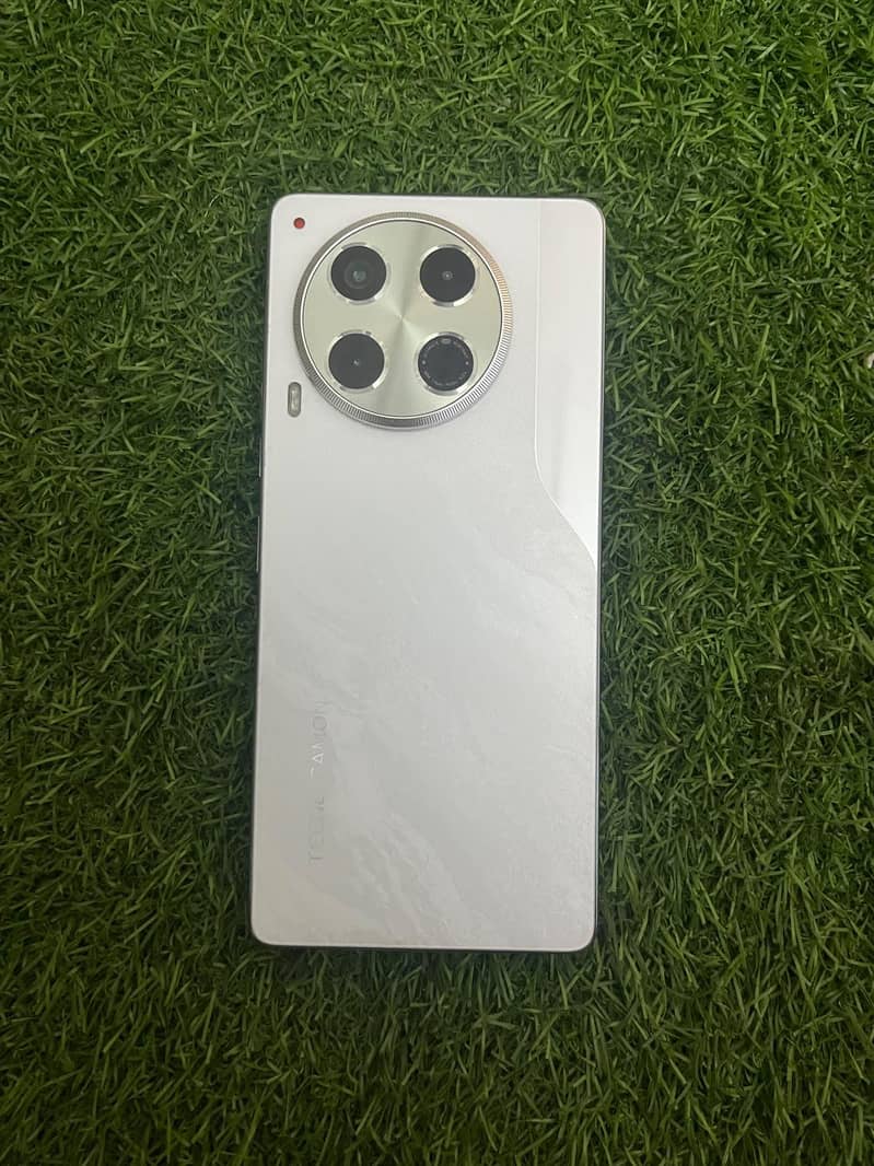 Tecno CAMON 30 2