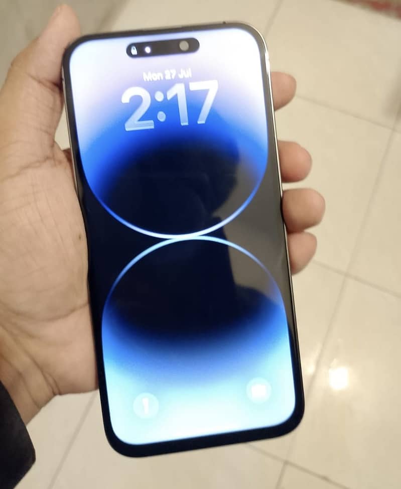 Apple iPhone 14 Pro Max 0