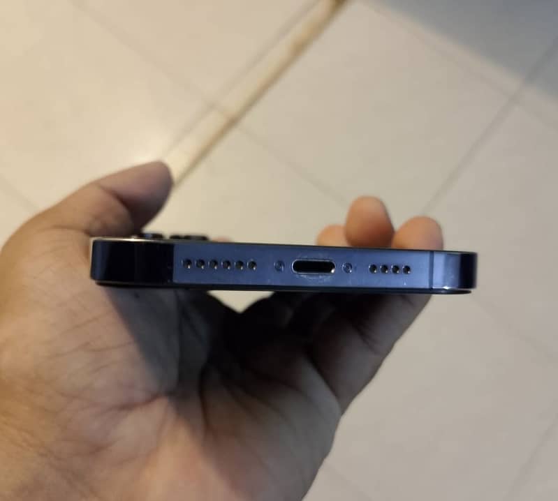 Apple iPhone 14 Pro Max 3