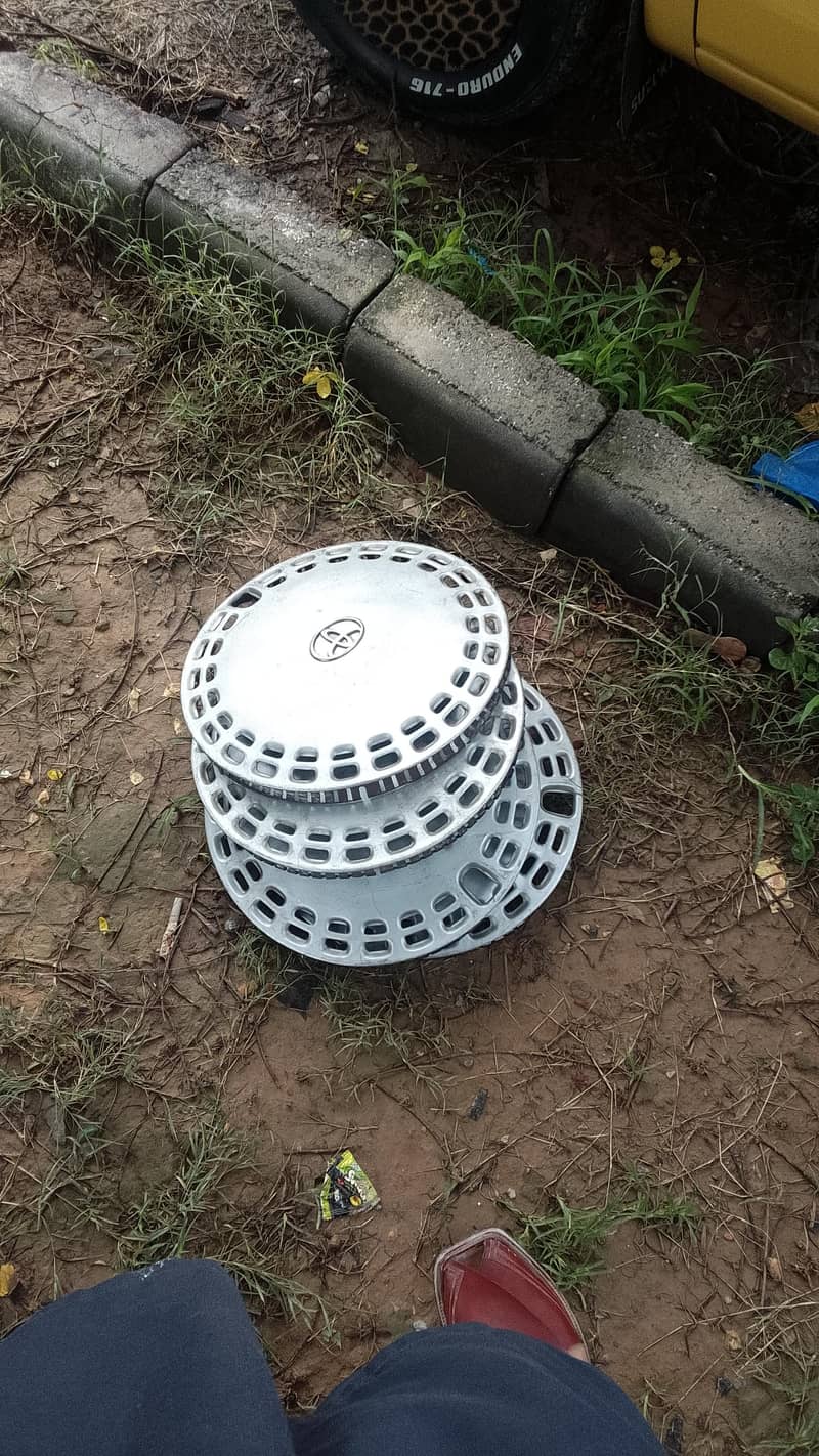 Corolla wheel cup 0