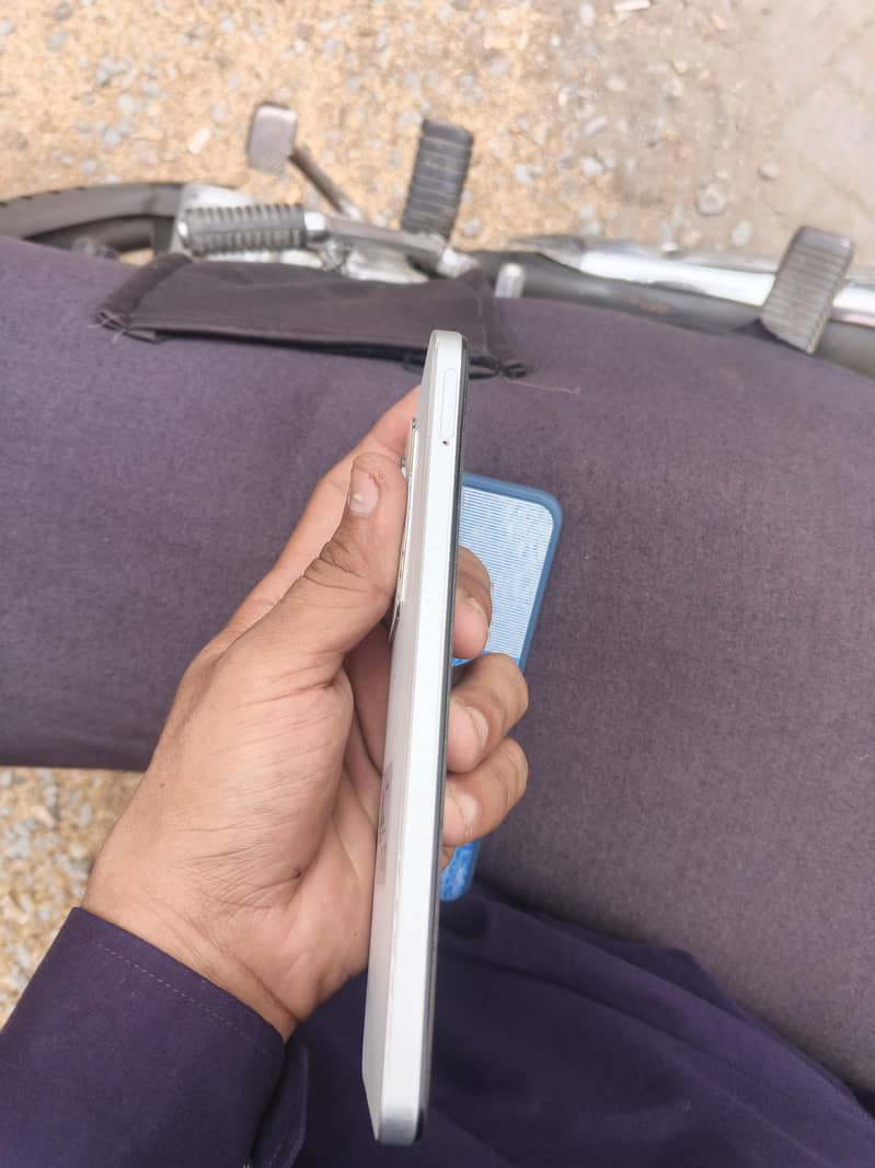 Realme C71 6