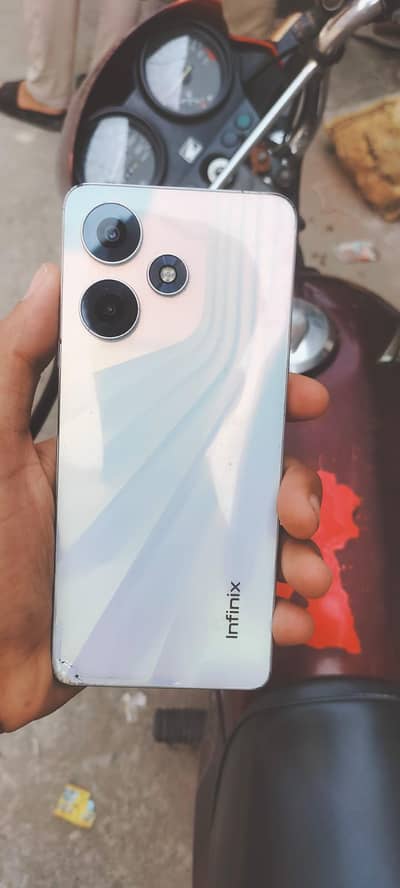 Infinix Hot 30