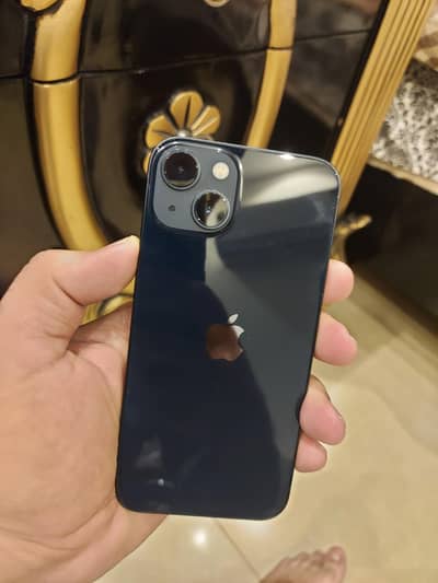 Apple iPhone 13
