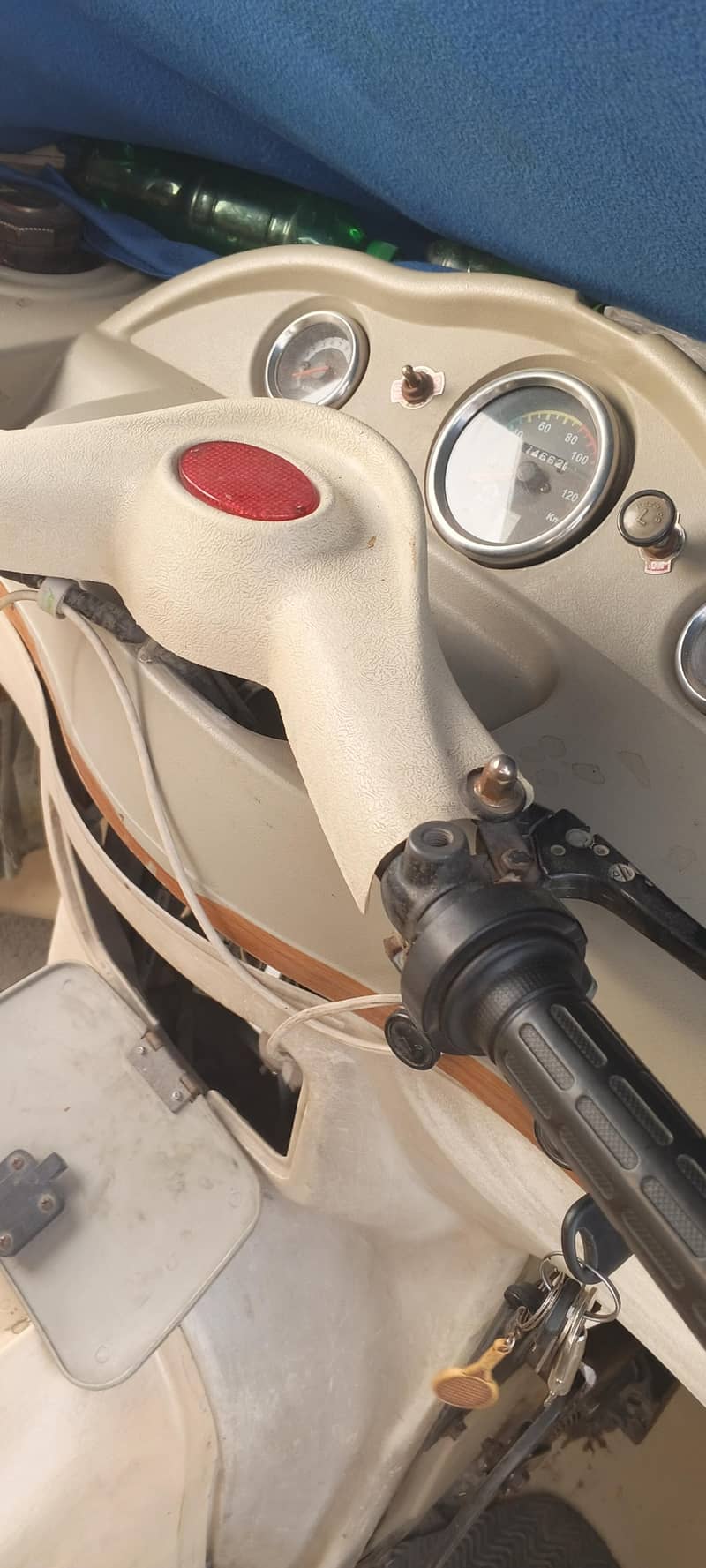 auto rickshaw 1