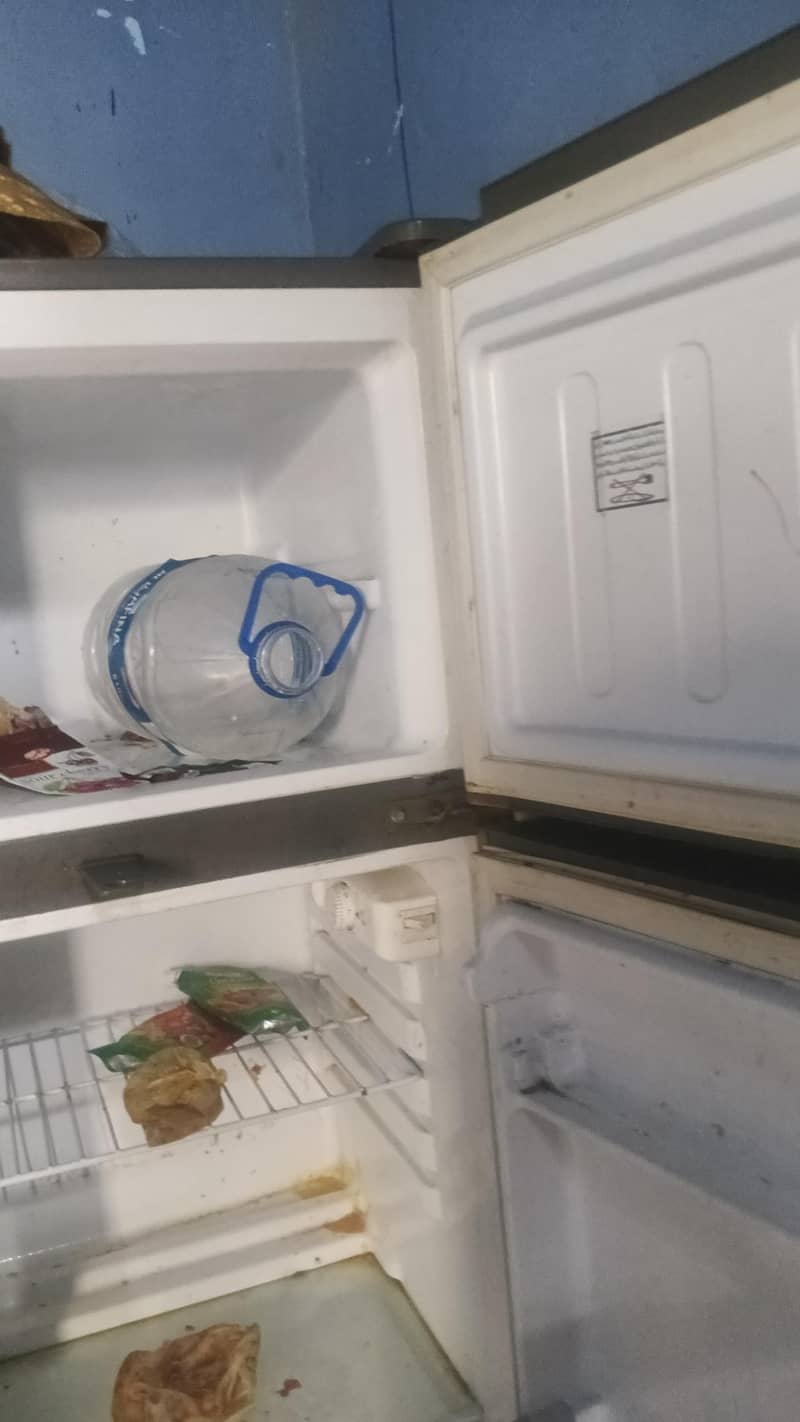 refrigerator 1