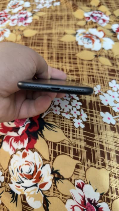 Apple iPhone 7