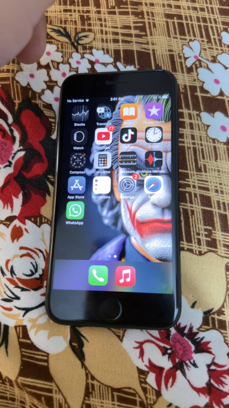 Apple iPhone 7 4