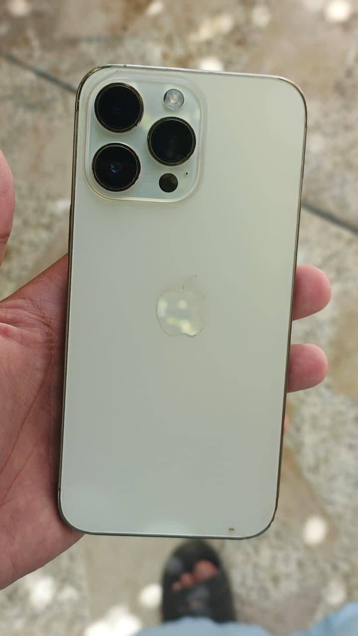 Apple iPhone 14 Pro Max 2