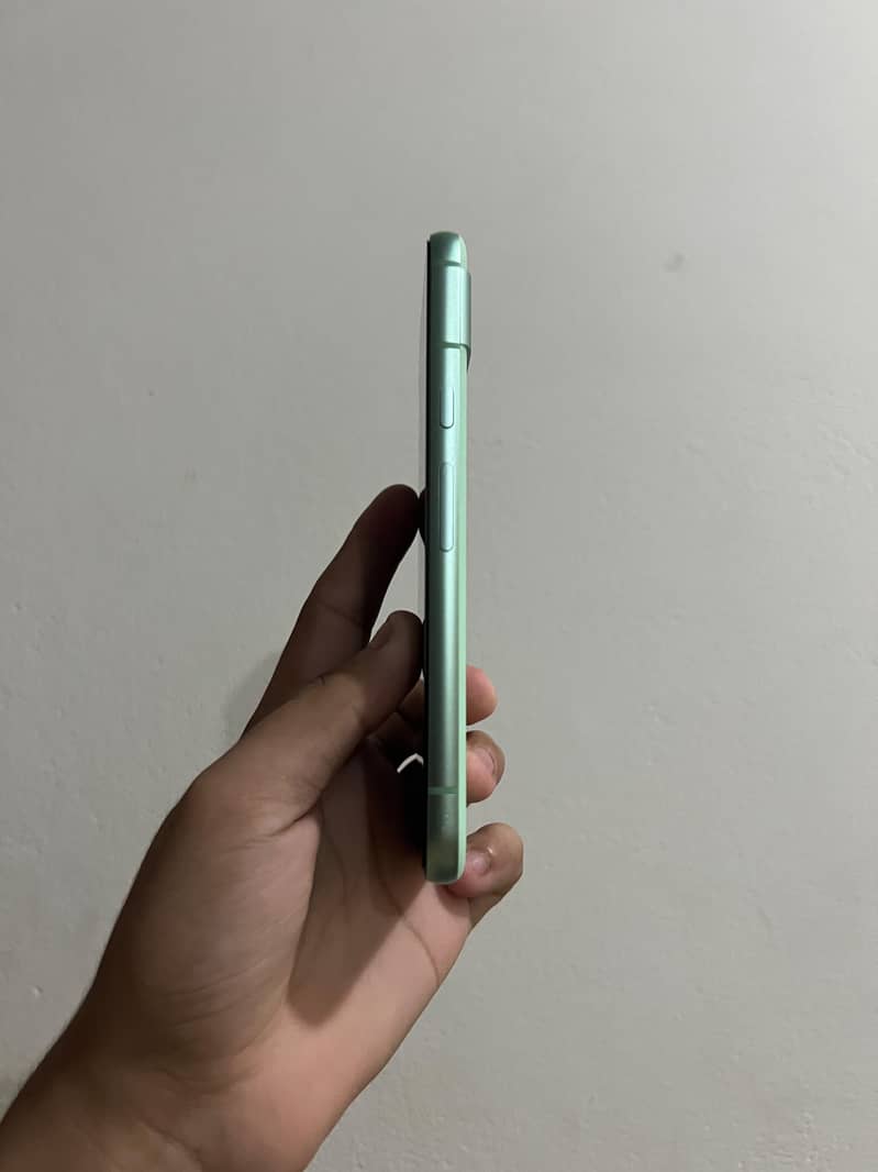 Google Pixel 8a 4