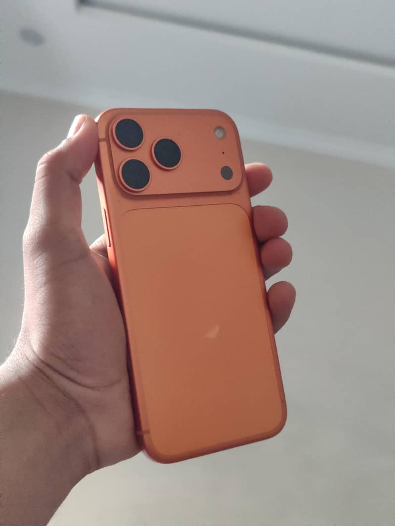 Apple iPhone 17 Pro Max 0
