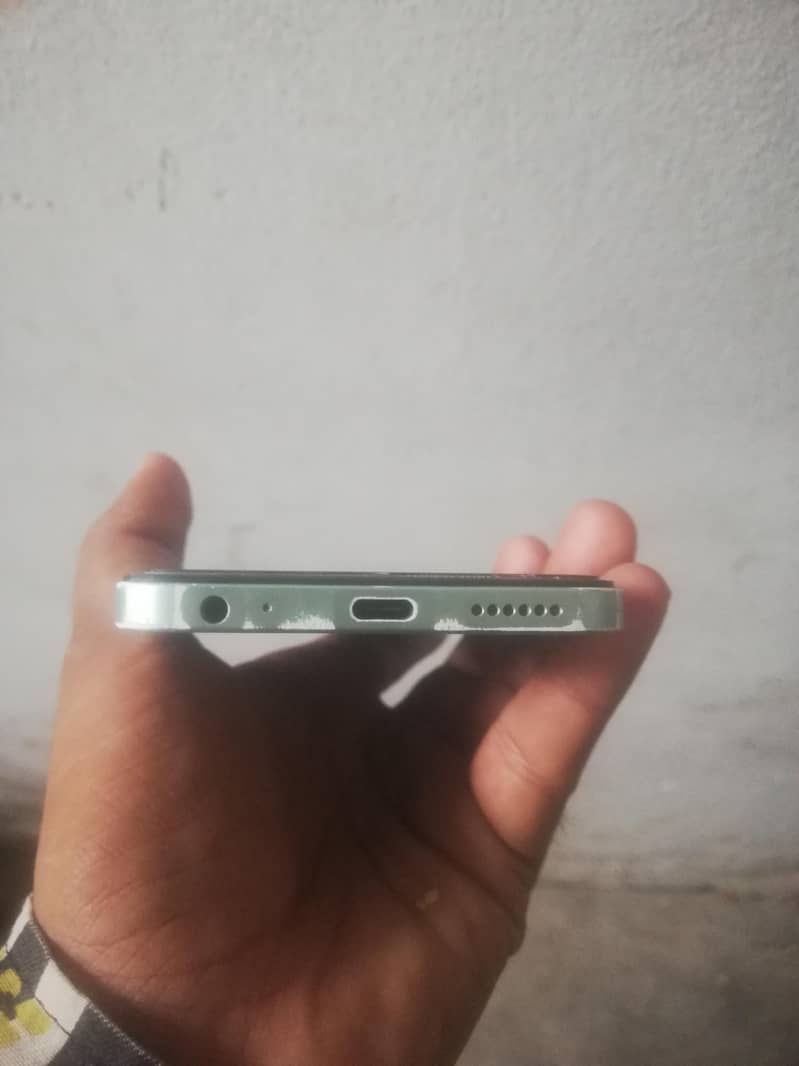 Tecno SPARK 30C 3
