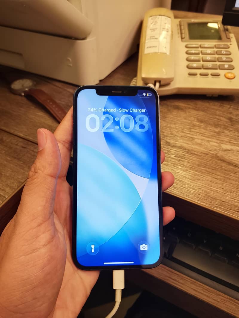 Apple iPhone 12 0