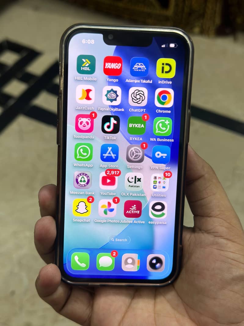 Apple iPhone 13 1