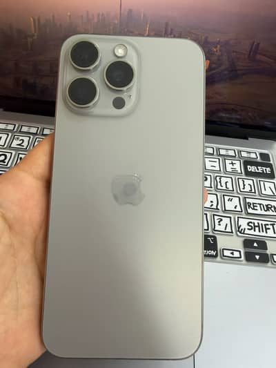 Apple iPhone 15 Pro Max