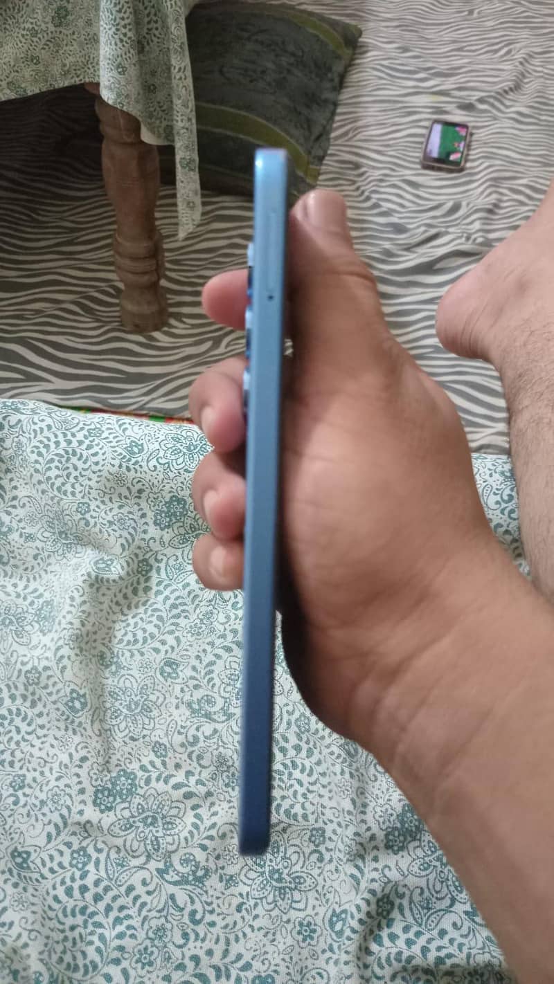 Tecno spark 40 pro 4