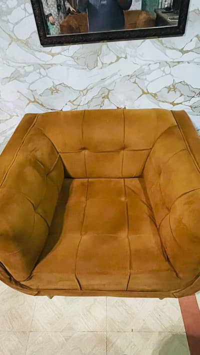 Sofa set plus table for sale