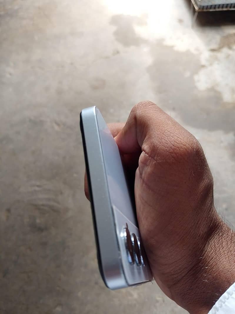 Realme C65 1