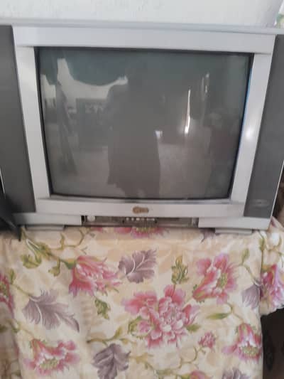 LG TV for sale