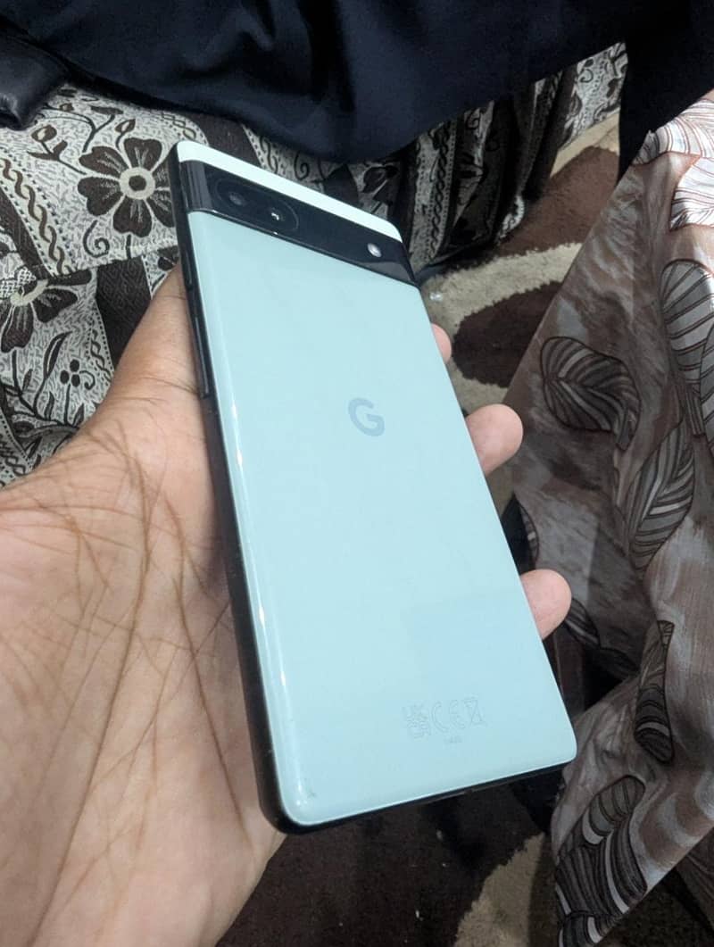 Google Pixel 6a 1