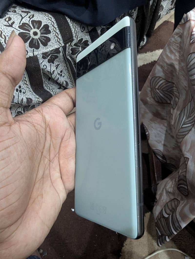 Google Pixel 6a 4