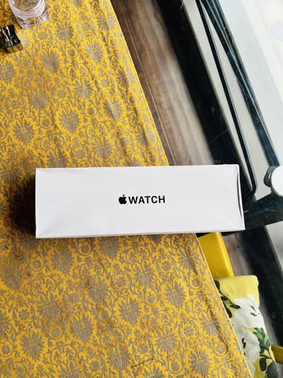 BRAND NEW BOX PACK APPLE WATCH GEN SE 2