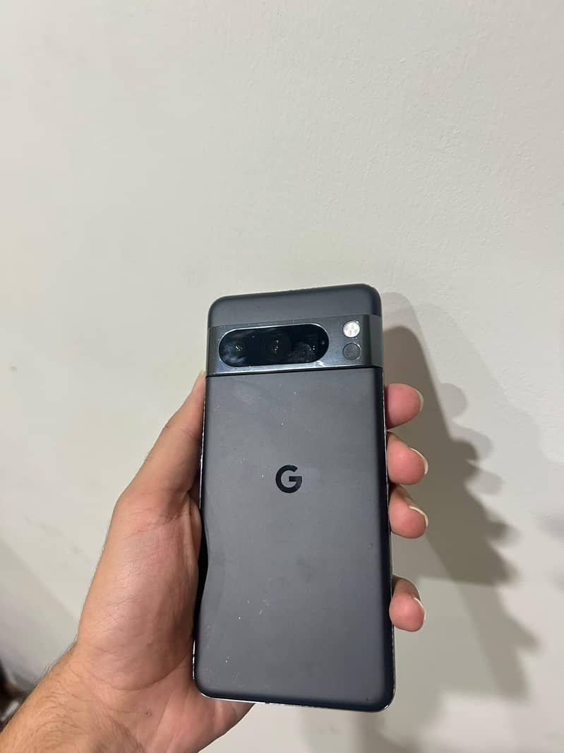 Google Pixel 8 Pro 2