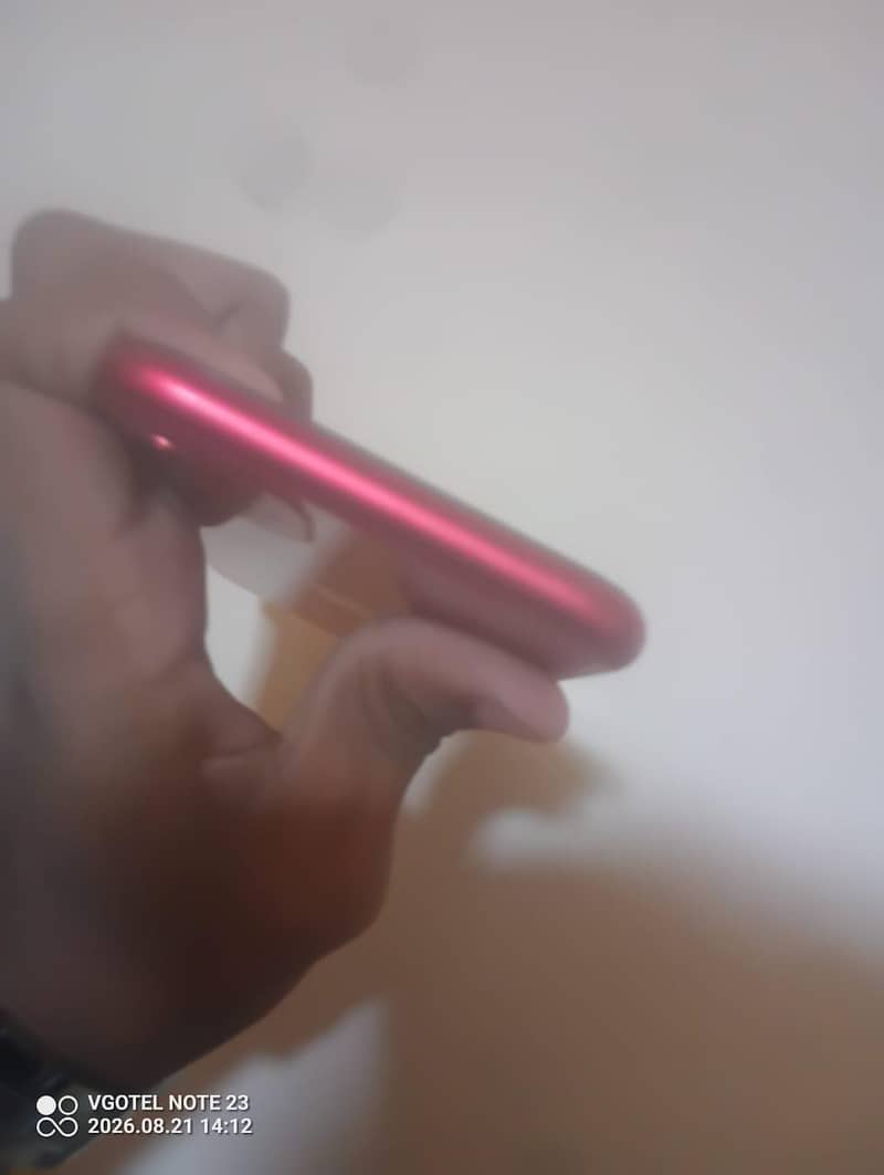 Apple iPhone 11 0