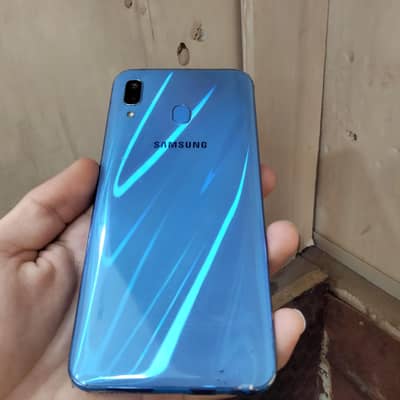Samsung Mobile A30