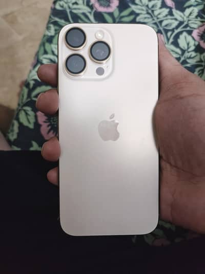 Apple iPhone 16 Pro Max