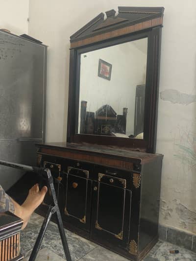Wooden Dressing Table with Large Mirror