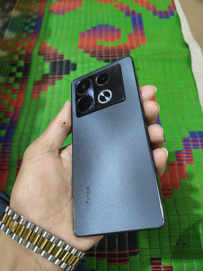 Infinix Note 40 0