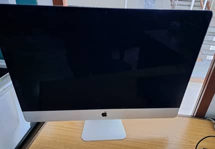 Apple iMac 2019 and 2015
