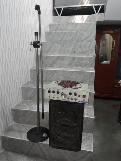 full sound system with 2 mikes urgent sale