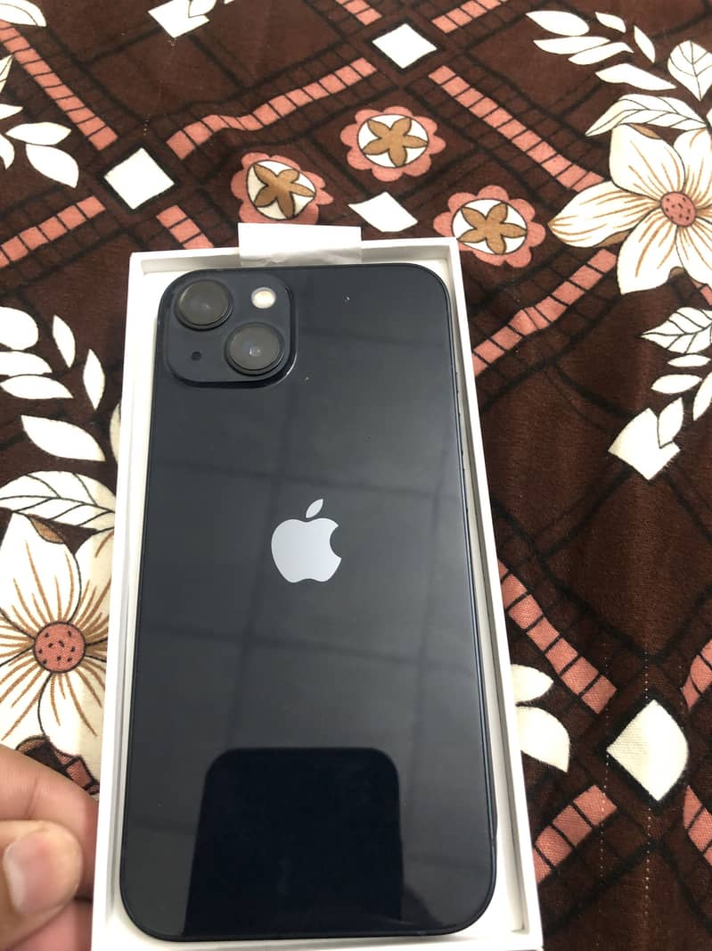 Apple iPhone 13 5