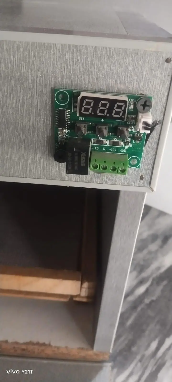 Incubator machine urgent for sale — photo 2