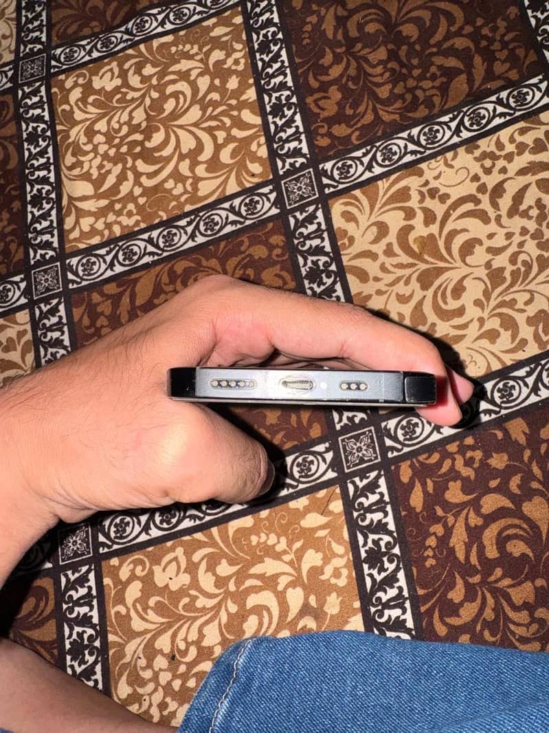 Apple iPhone 14 Pro 2