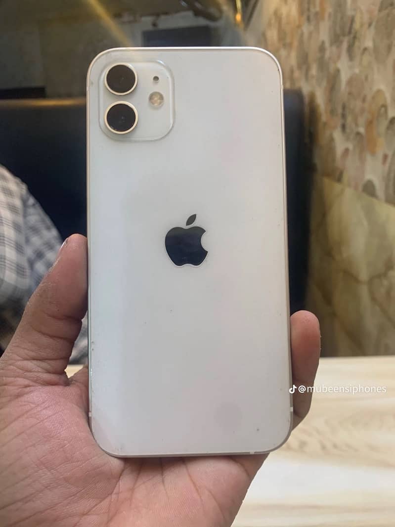 Apple iPhone 12 0