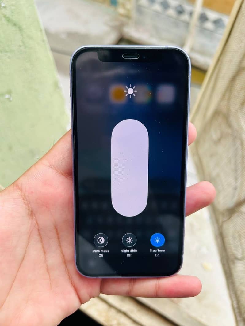Apple iPhone 12 8