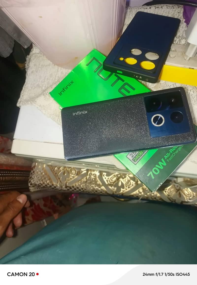 Infinix Note 40 Pro 4