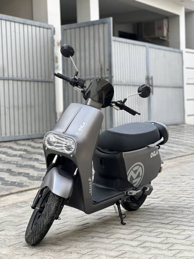 Okla Omigo Just 550 KM Driven