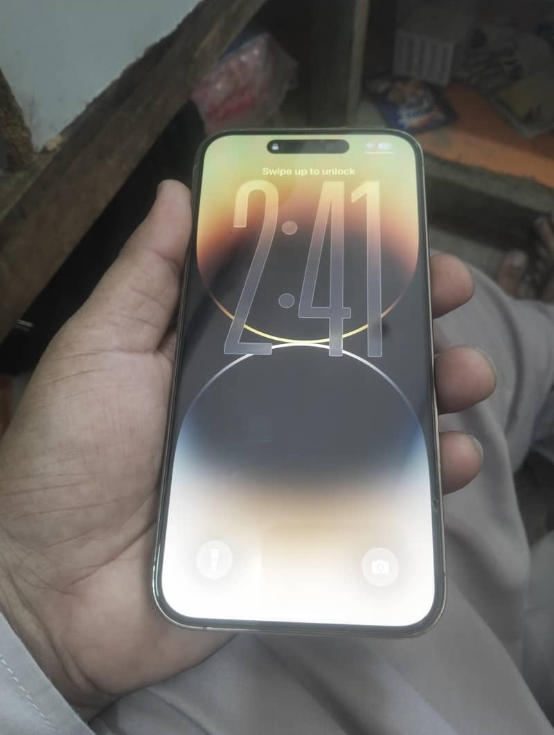 Apple iPhone 14 Pro Max 0