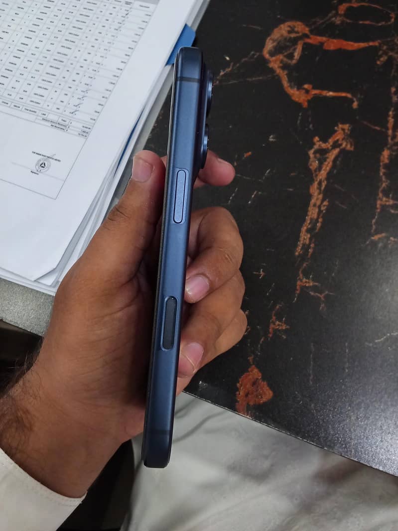 Apple iPhone 17 Pro 3
