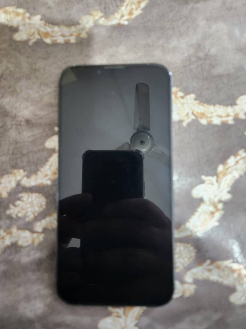 Apple iPhone 13 Pro 1