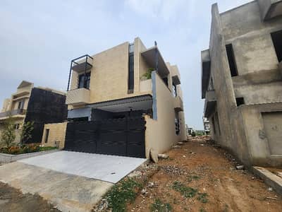 DESIGNER HOUSE FOR SALE IN MULTI-GARDENS B17 ISLAMABAD