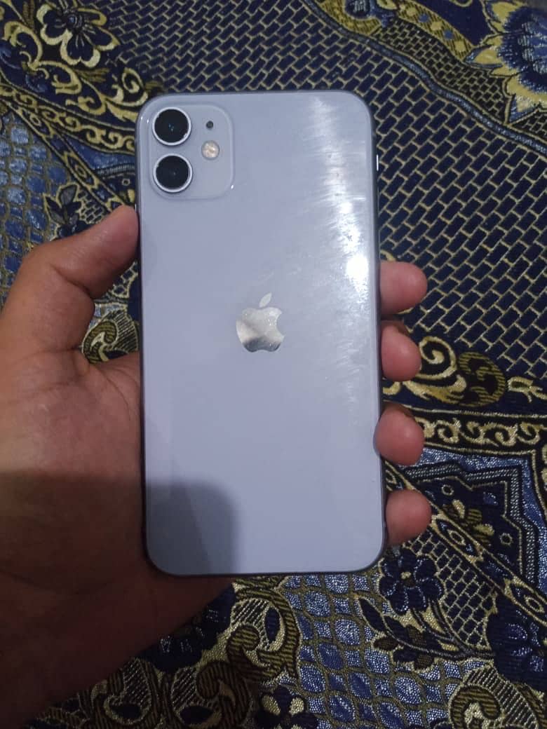 Apple iPhone 11 0