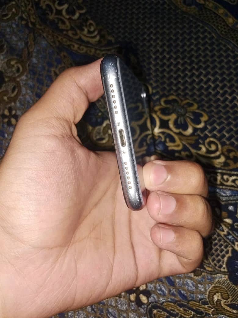 Apple iPhone 11 2