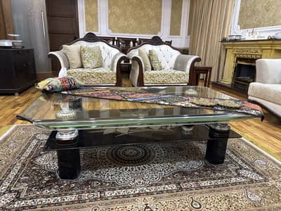 Center table drawing room